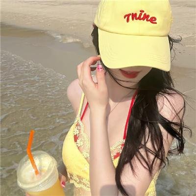 艳女新装